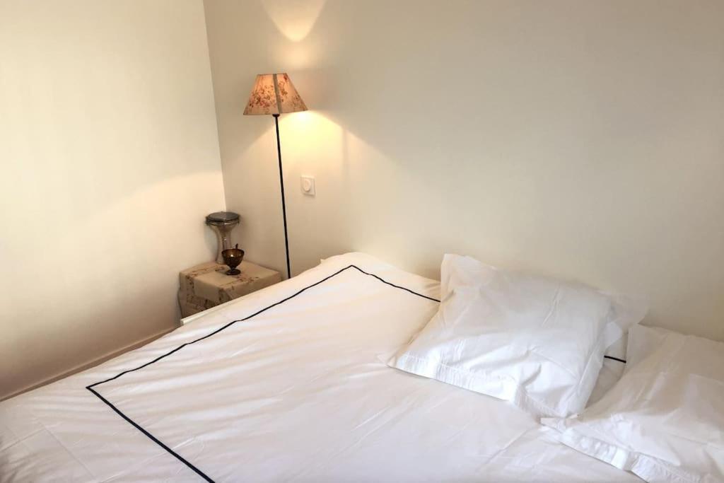 Appartement Spacious And Very Quiet Parijs